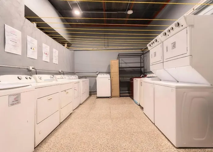 204 Historic Center 2bdrm 2bath Ac Rooftop Apartment *